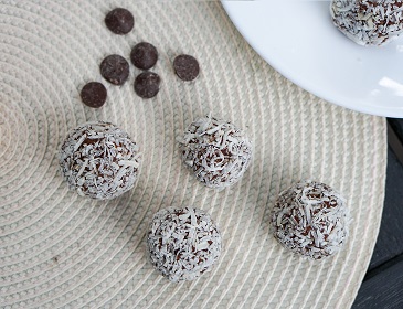 Weetbix Mint Choc Protein Balls